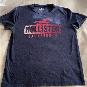 Hollister T shirt